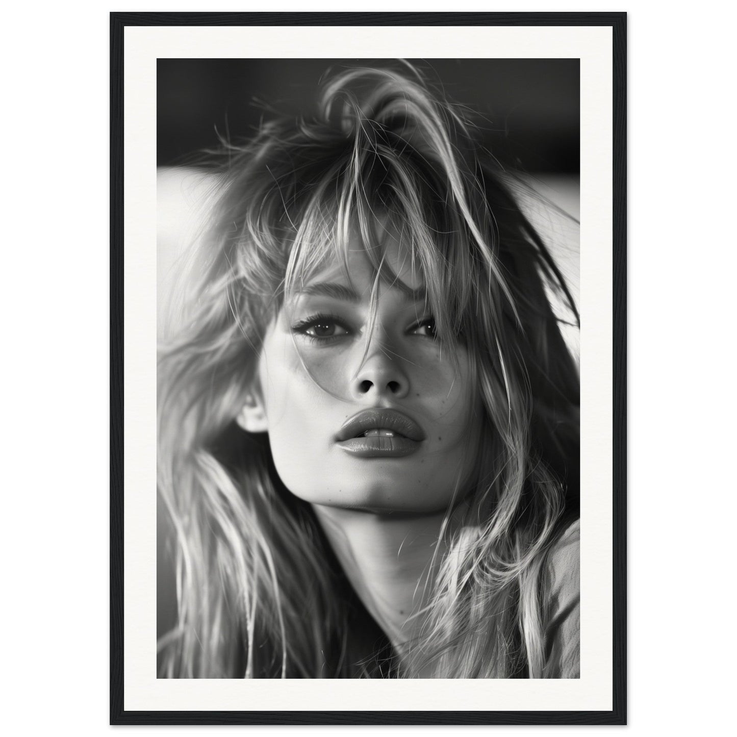 Affiche Brigitte Bardot Noir et Blanc ( 50x70-cm-Bois-noir)